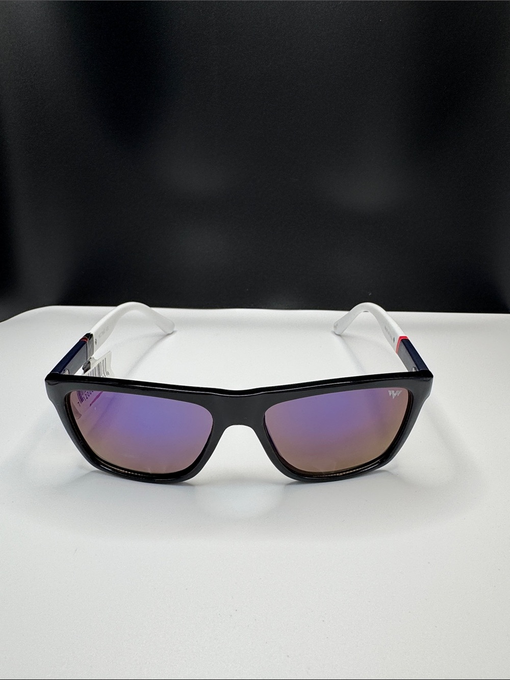 Sporty Black Frame Sunglasses with Purple Mirrored Lenses (6-0) UV 400 CE